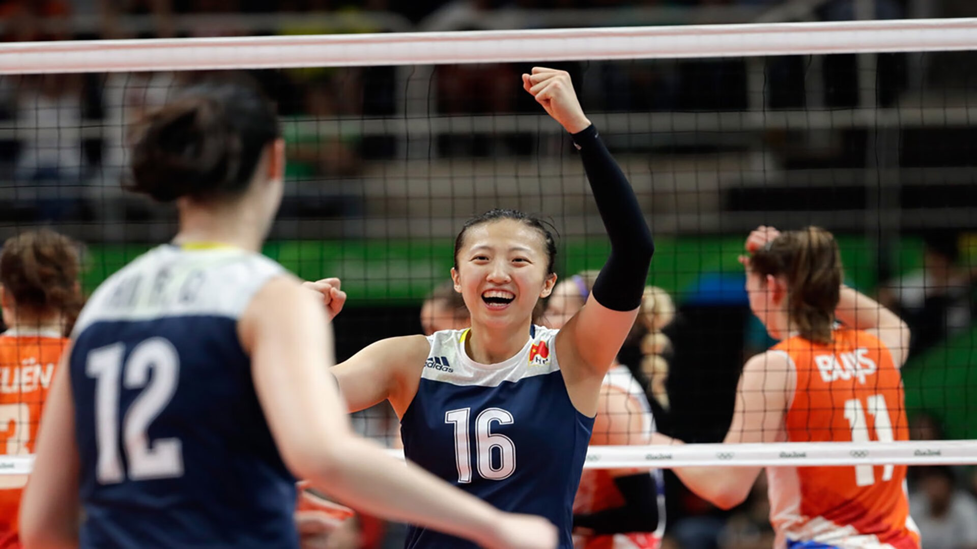 铿锵玫瑰再绽放！中国女足2-1逆转韩国，勇夺亚洲杯冠军